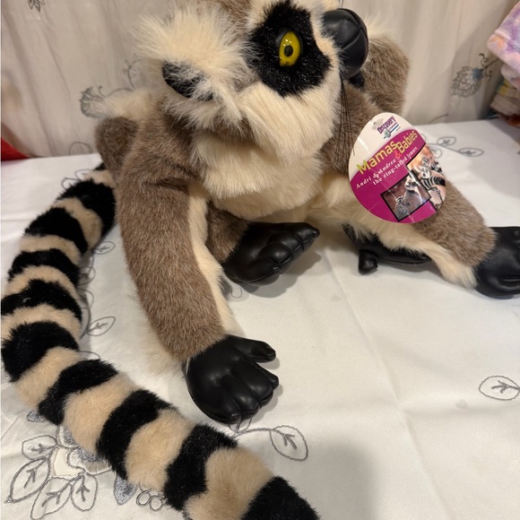 Lemur Stuffed Animal Toy - Picture 6 of 7